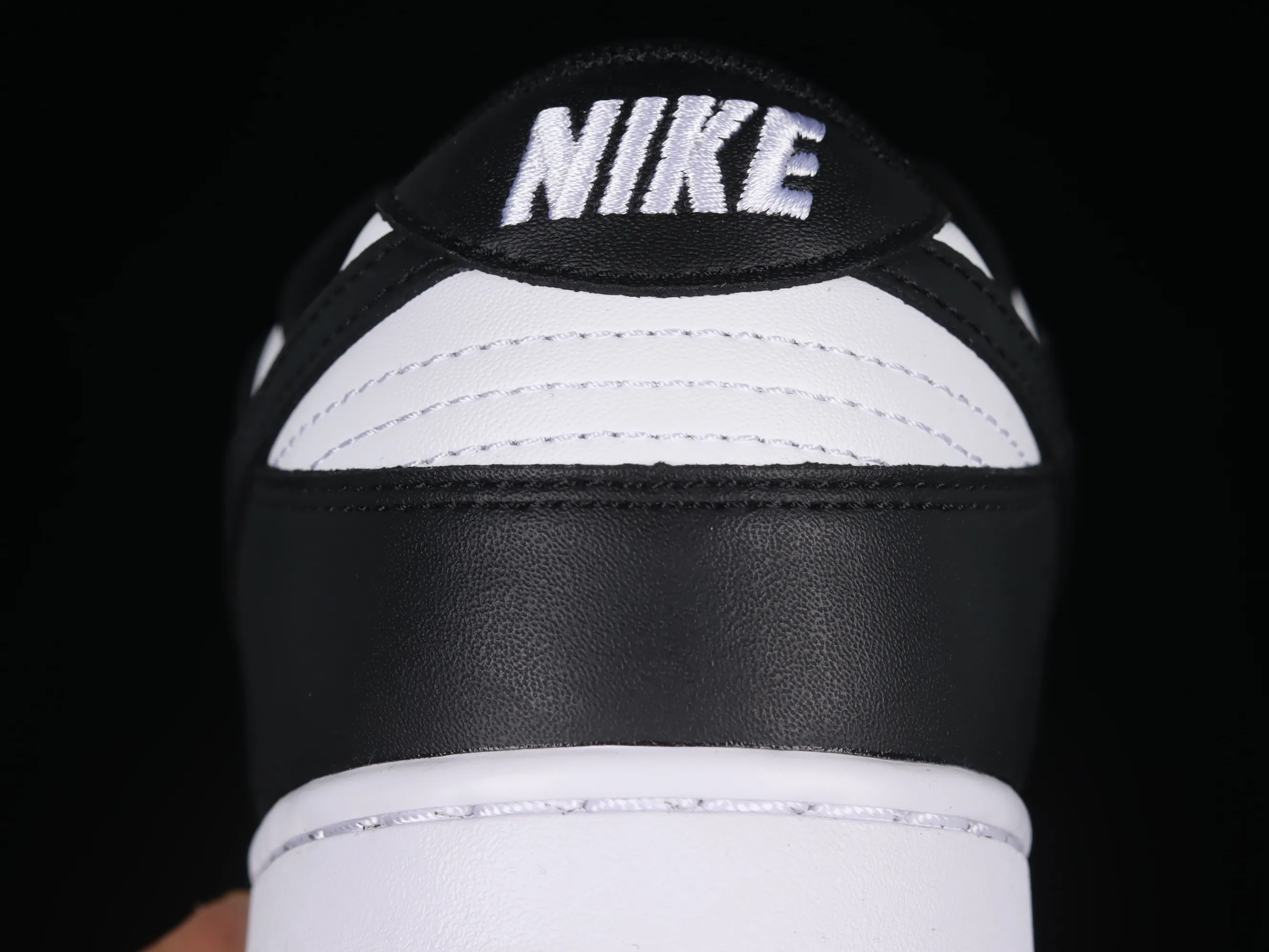 All categories Nk SB Dunk series Nk SB Dunk Low low-top sneakers G version Nk SB Dunk Low black and white panda SB smashed backboard fashion casual sneakers DD1391-100